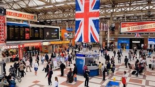 A Walk Through The London Victoria Station London England [upl. by Nwahsan]